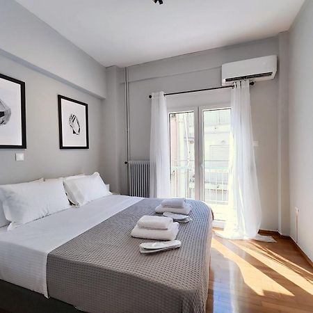 Zea Apartments Piraeus Exterior photo