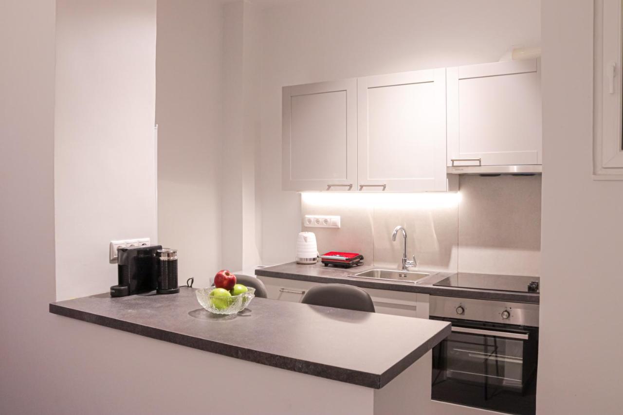 Zea Apartments Piraeus Exterior photo