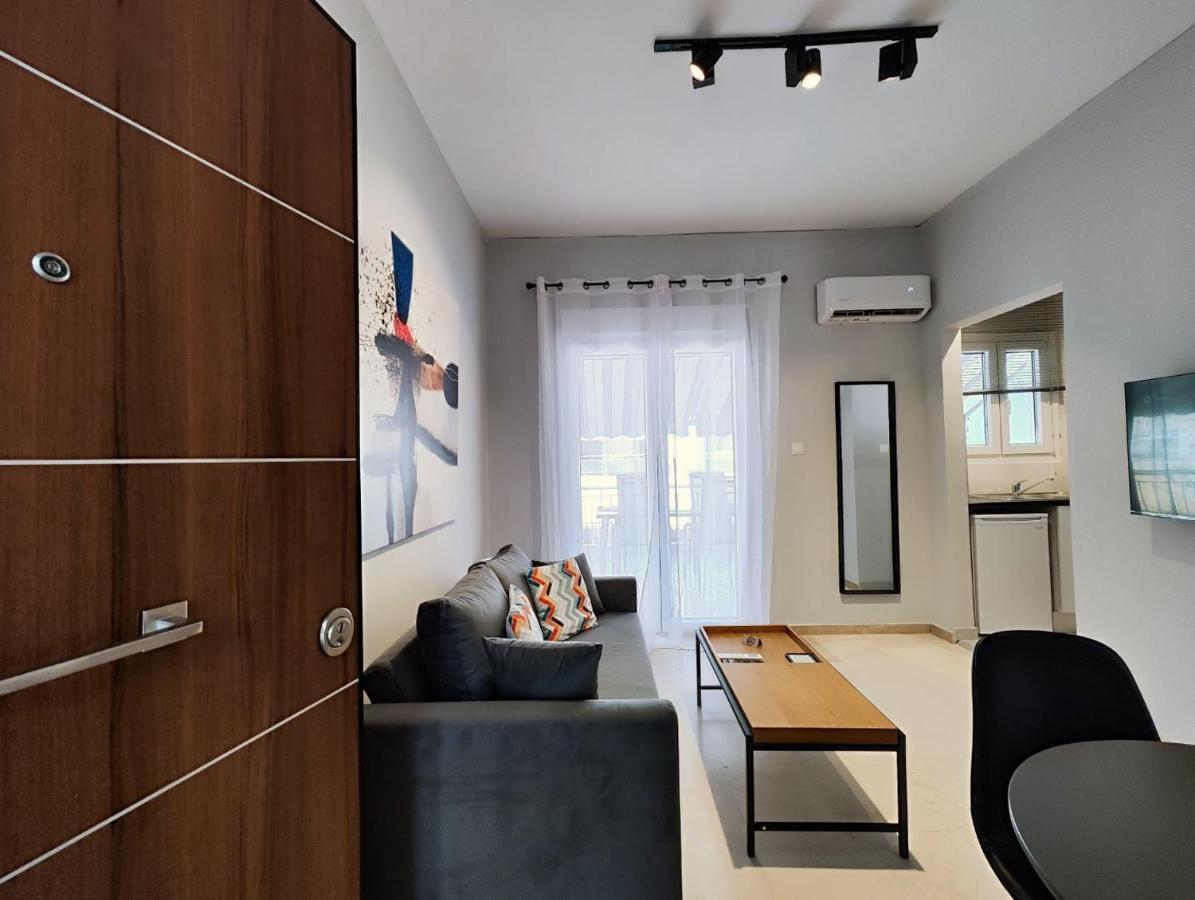 Zea Apartments Piraeus Exterior photo