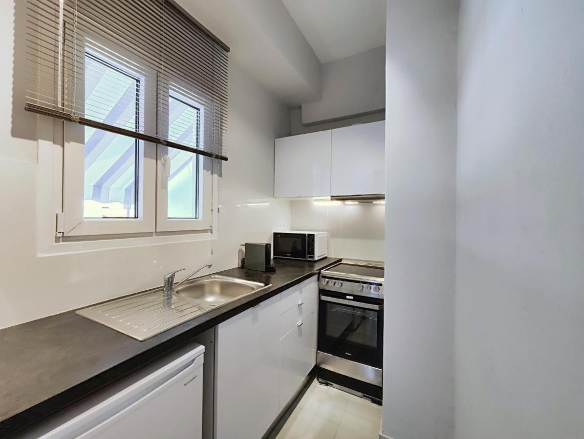 Zea Apartments Piraeus Exterior photo
